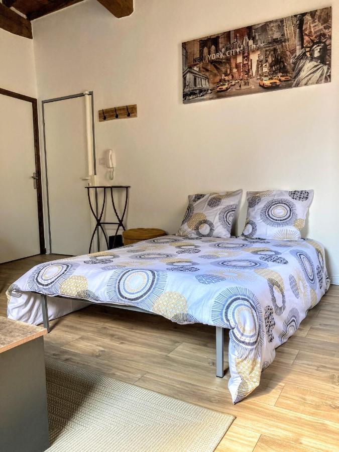 Immeuble 3 Apparts Centre Historique St Gilles Maisoncarreeconciergerie Saint-Gilles  Εξωτερικό φωτογραφία