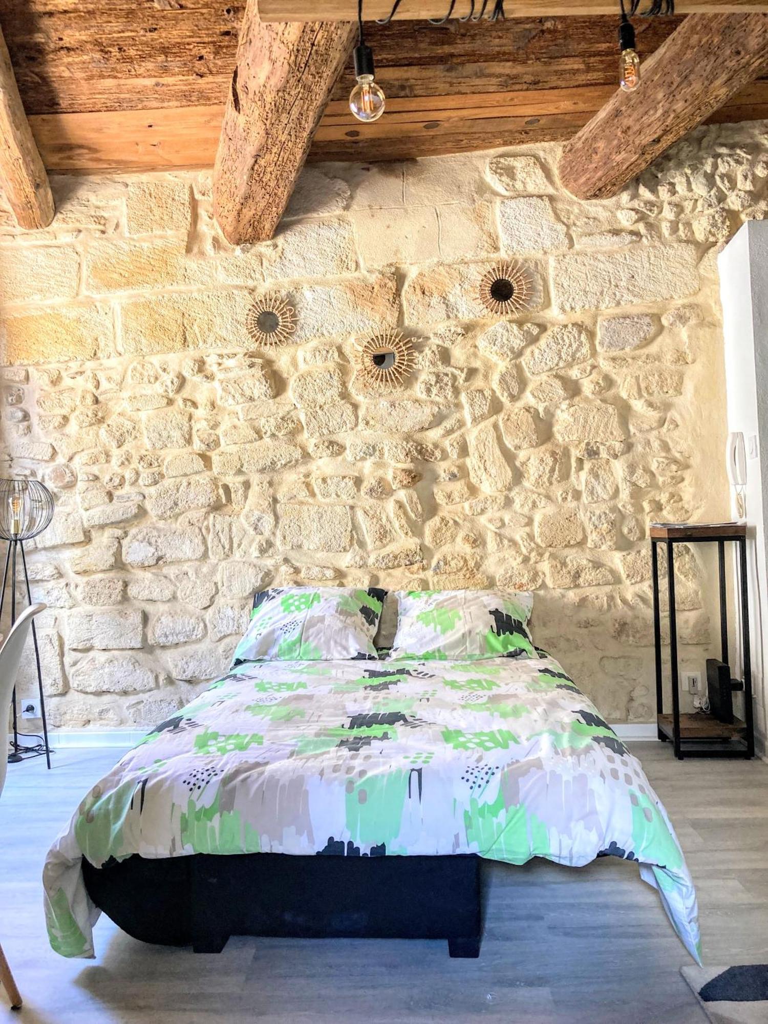 Immeuble 3 Apparts Centre Historique St Gilles Maisoncarreeconciergerie Saint-Gilles  Εξωτερικό φωτογραφία