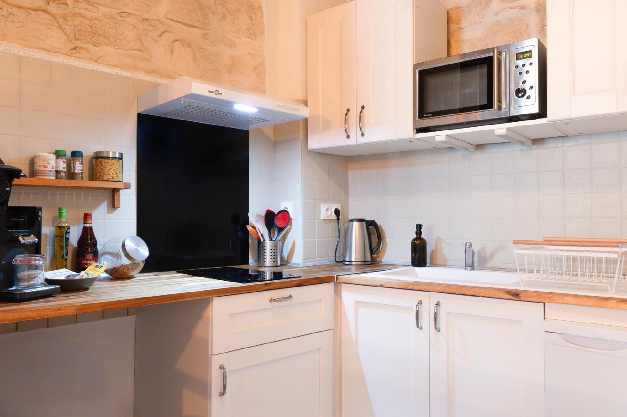 Immeuble 3 Apparts Centre Historique St Gilles Maisoncarreeconciergerie Saint-Gilles  Εξωτερικό φωτογραφία