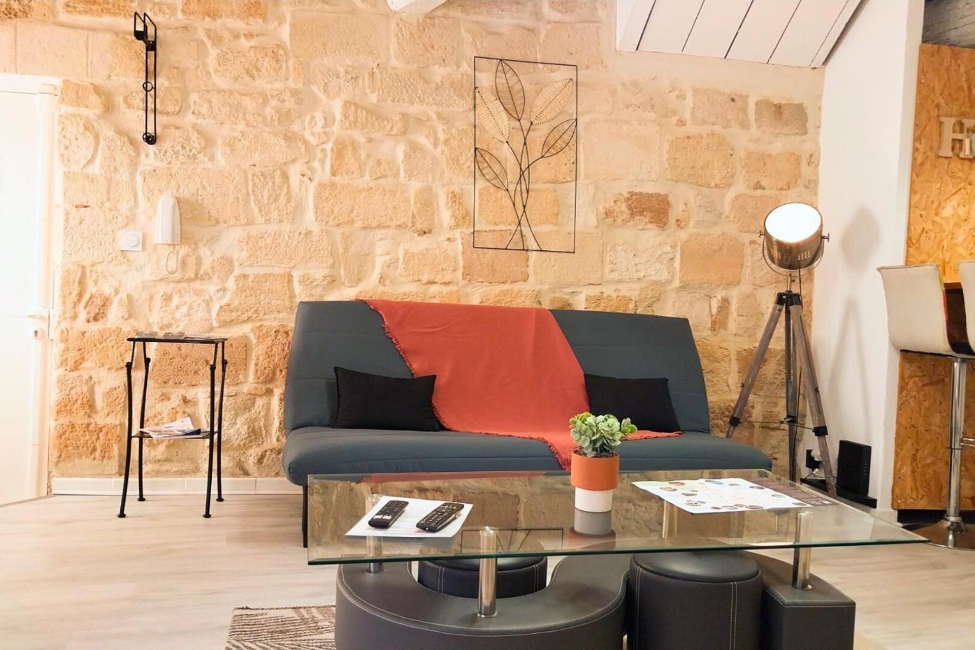 Immeuble 3 Apparts Centre Historique St Gilles Maisoncarreeconciergerie Saint-Gilles  Εξωτερικό φωτογραφία