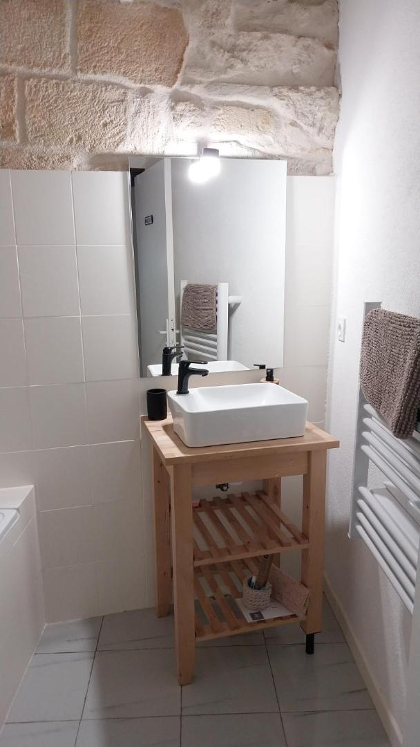 Immeuble 3 Apparts Centre Historique St Gilles Maisoncarreeconciergerie Saint-Gilles  Δωμάτιο φωτογραφία
